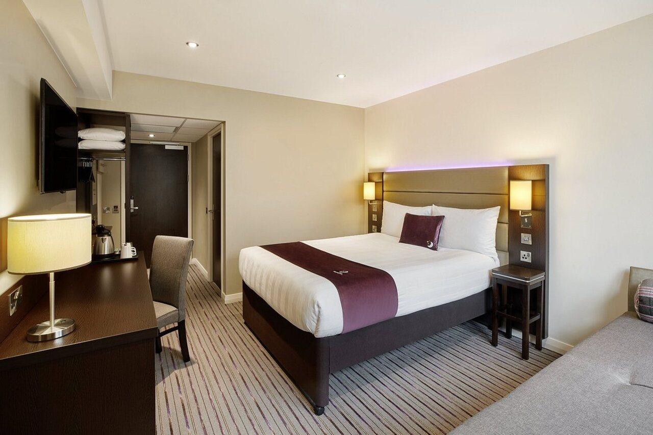 Premier Inn Leeds Headingley Kültér fotó
